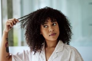 Wat te doen tegen droog en pluizig haar? 10 tips