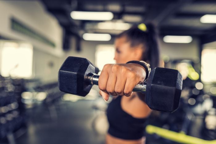 Master de lateral raise: techniek, tips en tricks