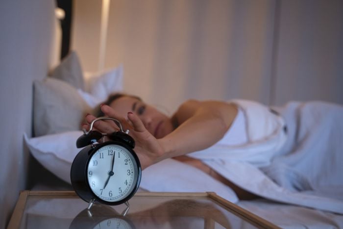 Snoozen: wat doet het met je slaap en gezondheid?