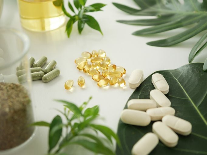 Biologisch, natuurlijk en synthetisch: wat betekent dit voor supplementen?