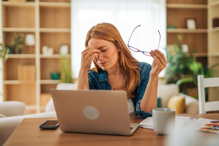Wat te doen bij vermoeide ogen? 8 praktische tips