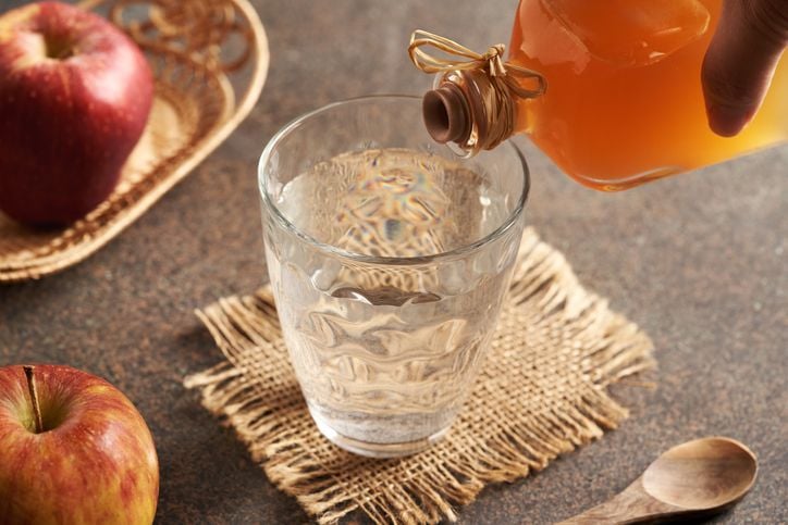 Is het gezond om appelazijn te drinken?