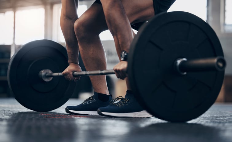 barbell wordt opgetild