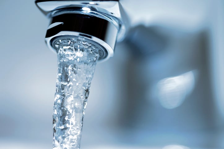 Hoeveel water per dag moet je drinken?